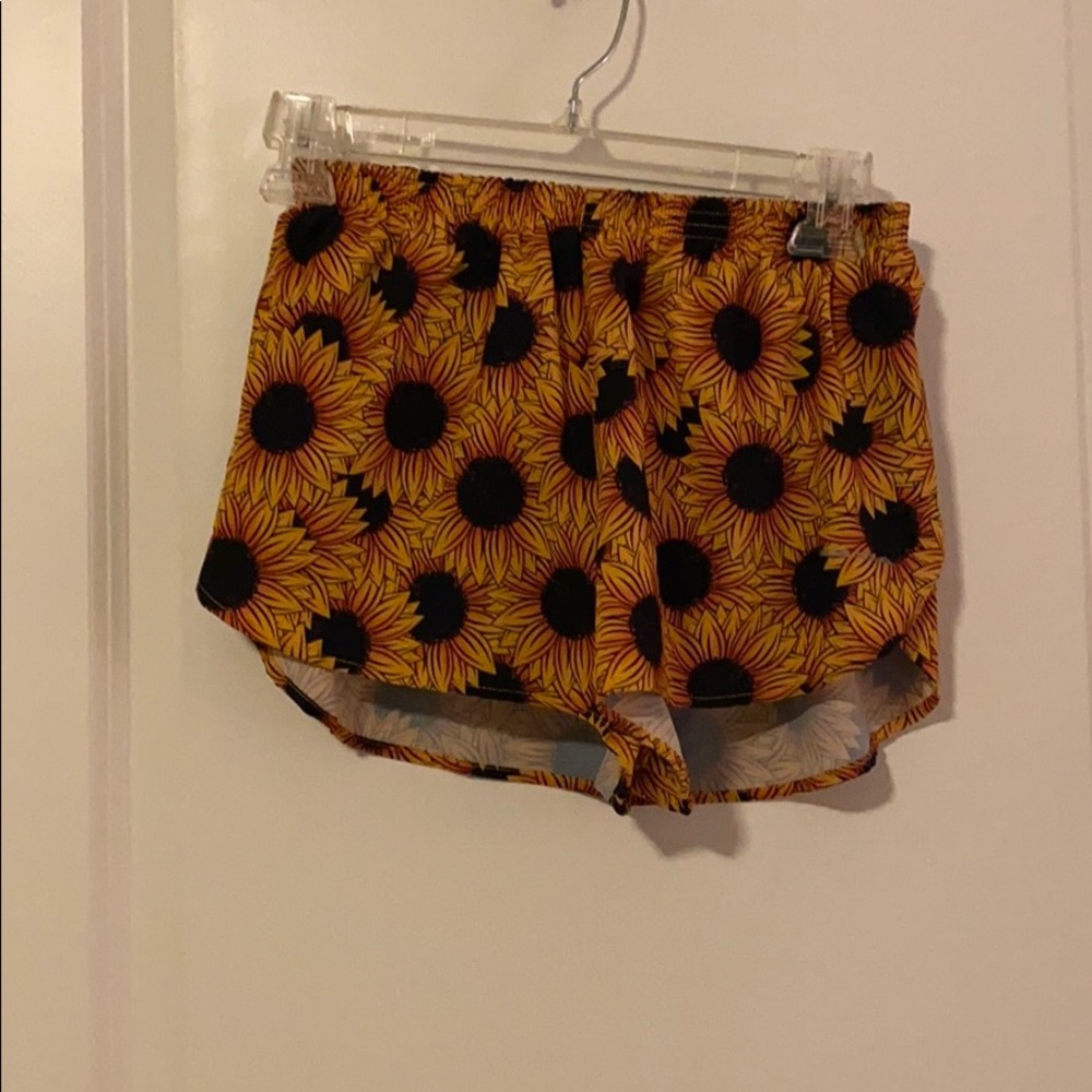 Running shorts